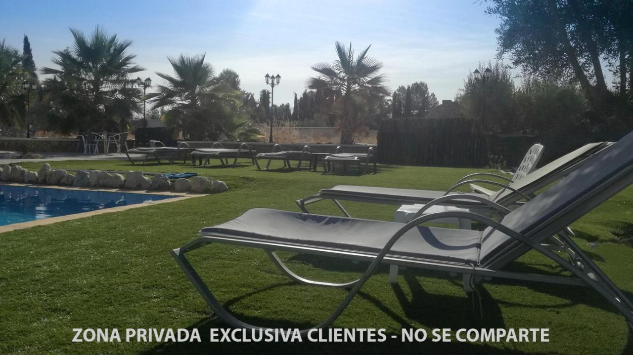 Villa Capricho De Luna Caparacena Eksteriør billede
