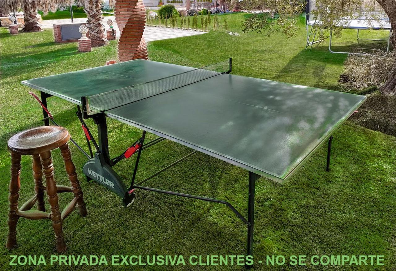 Villa Capricho De Luna Caparacena Eksteriør billede