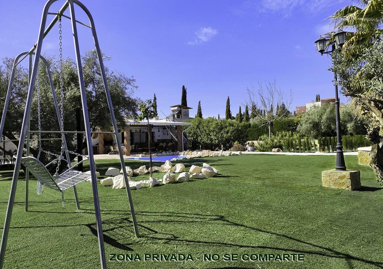 Villa Capricho De Luna Caparacena Eksteriør billede